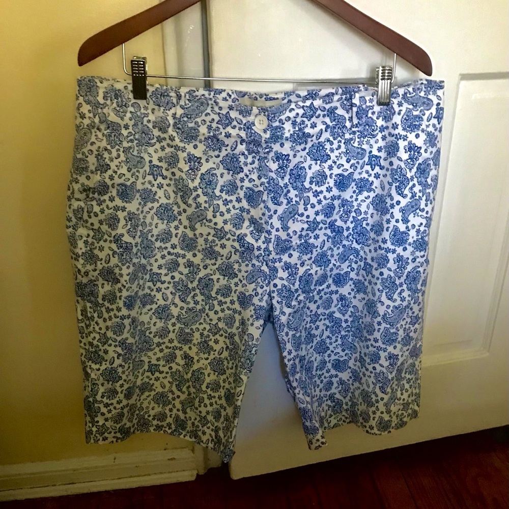 Talbots blue and white shorts size 16